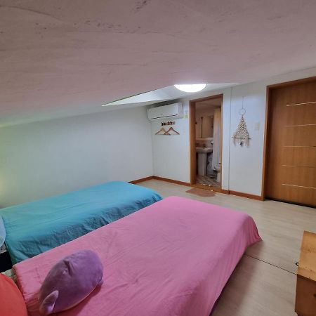 Tongyeong One Guesthouse Ngoại thất bức ảnh